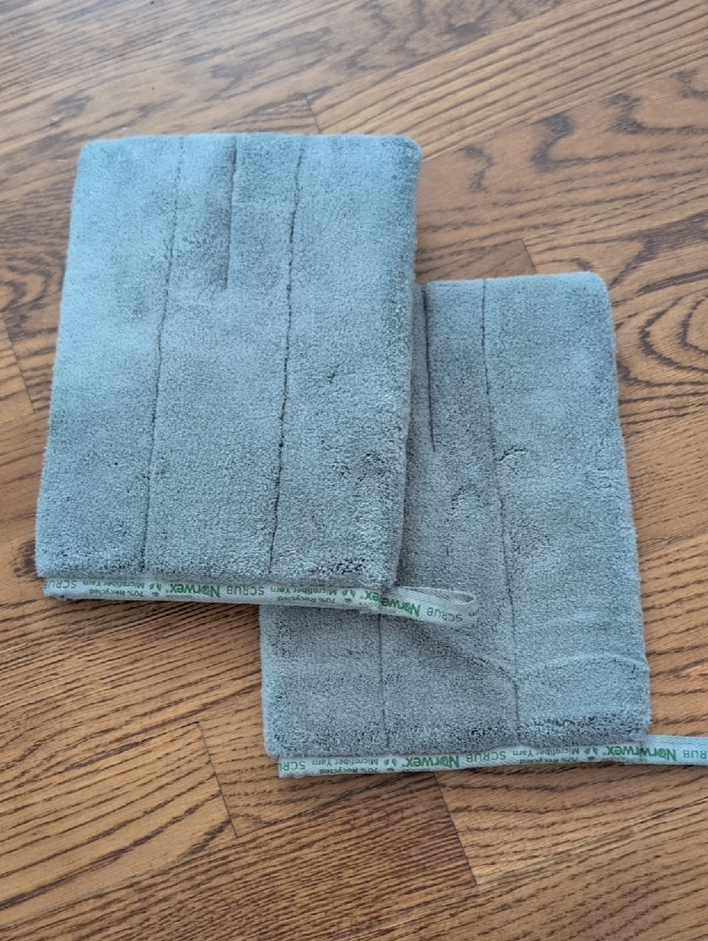 Norwex Bathroom Scrub Mitts - Gray (Set of 2)